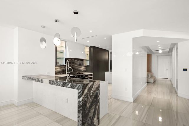 17901 Collins Avenue 1002, Sunny Isles Beach, FL 33160