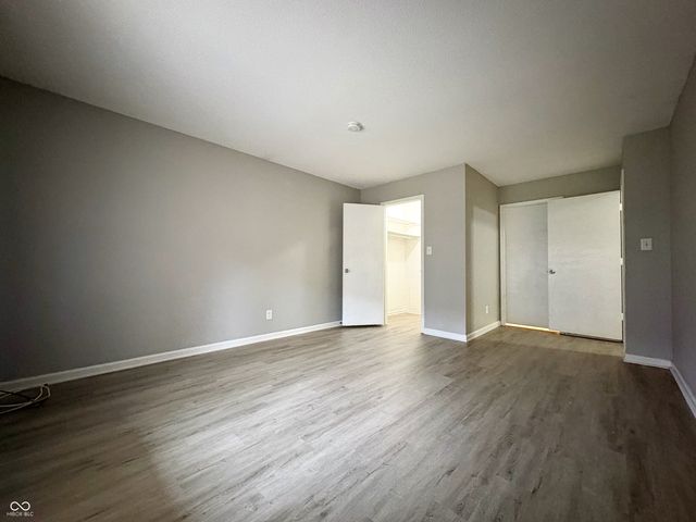 586 Hunters Drive B, Carmel, IN 46032