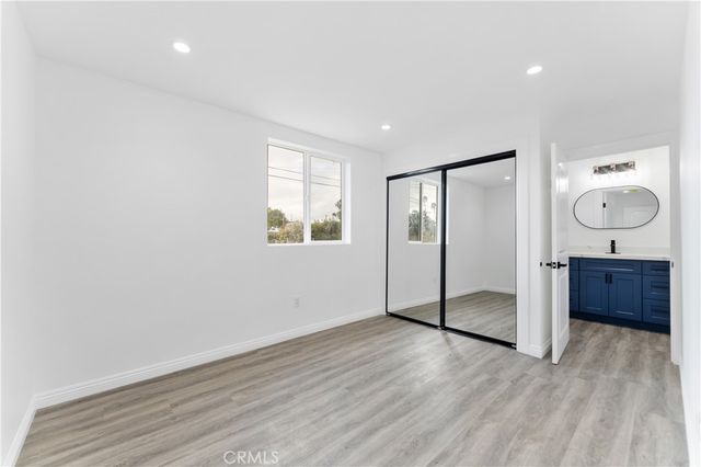 540 W 118th Street, Los Angeles, CA 90044