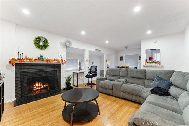 540 W 118th Street, Los Angeles, CA 90044