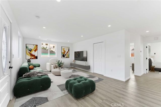 540 W 118th Street, Los Angeles, CA 90044