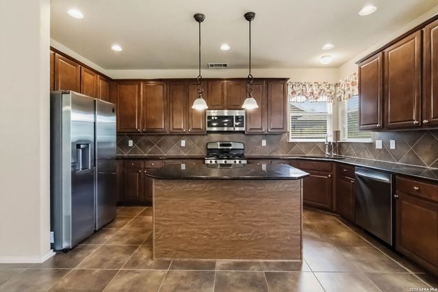 6238 Ozona, San Antonio, TX 78253