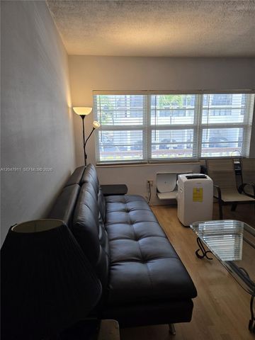 2001 S Ocean Dr 41, Hallandale Beach, FL 33009