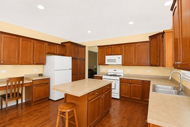 11293 Nicollet Lane, Huntley, IL 60142