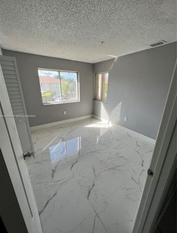 511 NW 82nd Ave 418, Miami, FL 33126