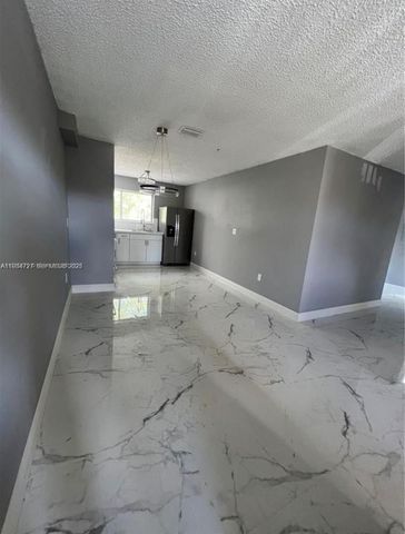 511 NW 82nd Ave 418, Miami, FL 33126