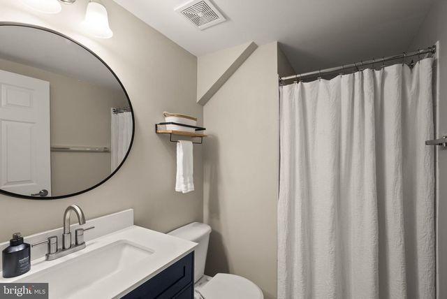 6823 STONE MAPLE TER, Centreville, VA 20121