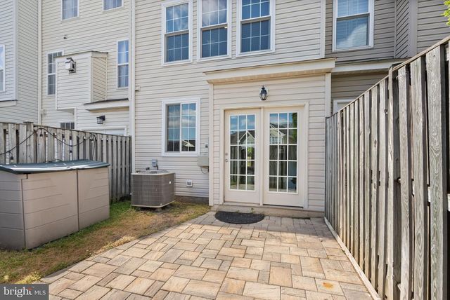 6823 STONE MAPLE TER, Centreville, VA 20121