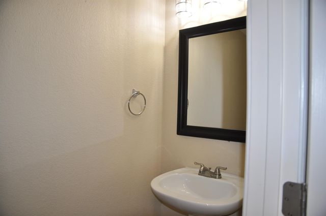 16025 Summerville Lake Drive, Tomball, TX 77377