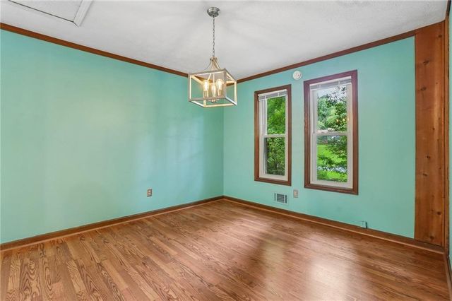 231 Sabrina Court, Woodstock, GA 30188