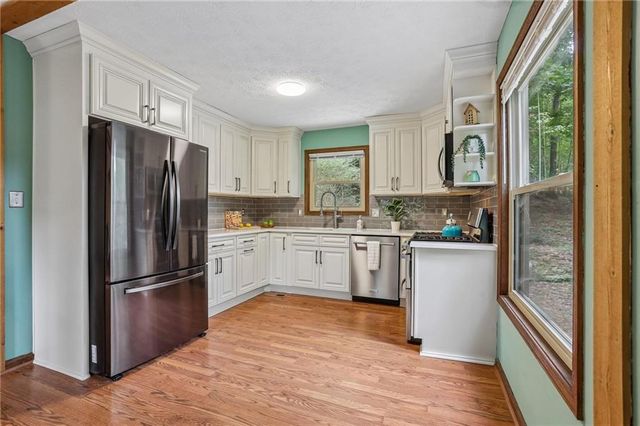 231 Sabrina Court, Woodstock, GA 30188
