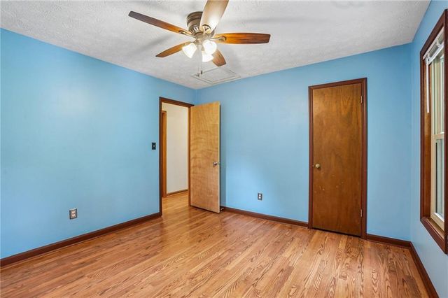 231 Sabrina Court, Woodstock, GA 30188