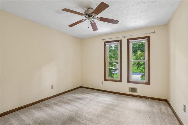231 Sabrina Court, Woodstock, GA 30188