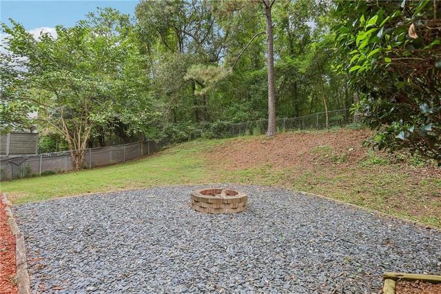231 Sabrina Court, Woodstock, GA 30188