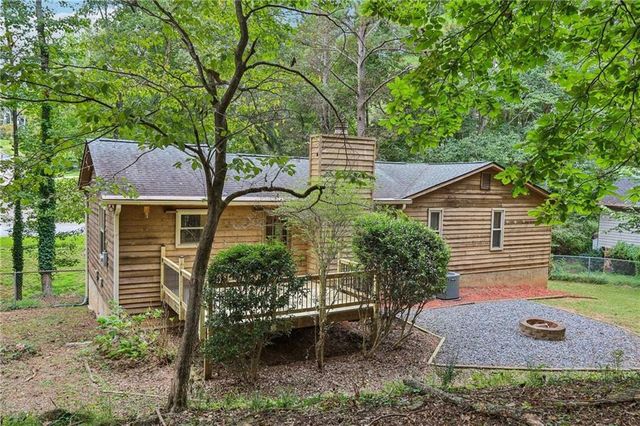 231 Sabrina Court, Woodstock, GA 30188