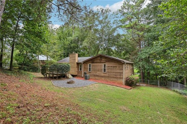 231 Sabrina Court, Woodstock, GA 30188
