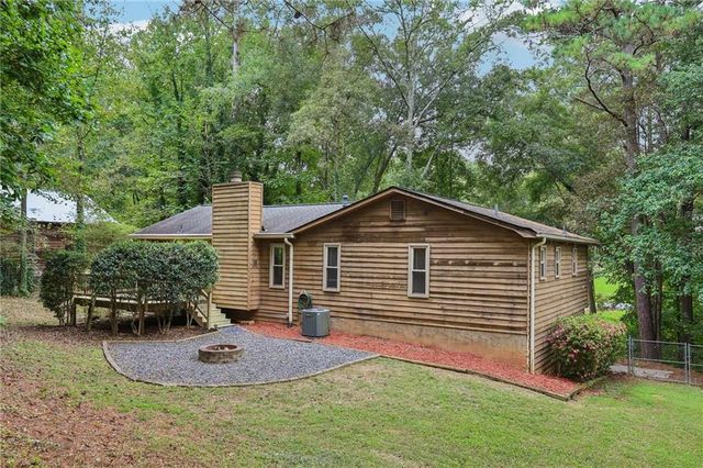 231 Sabrina Court, Woodstock, GA 30188