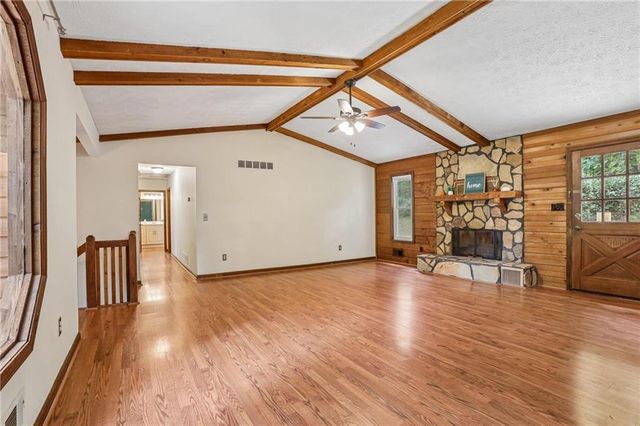 231 Sabrina Court, Woodstock, GA 30188