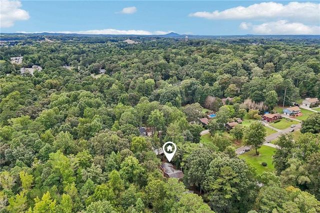 231 Sabrina Court, Woodstock, GA 30188