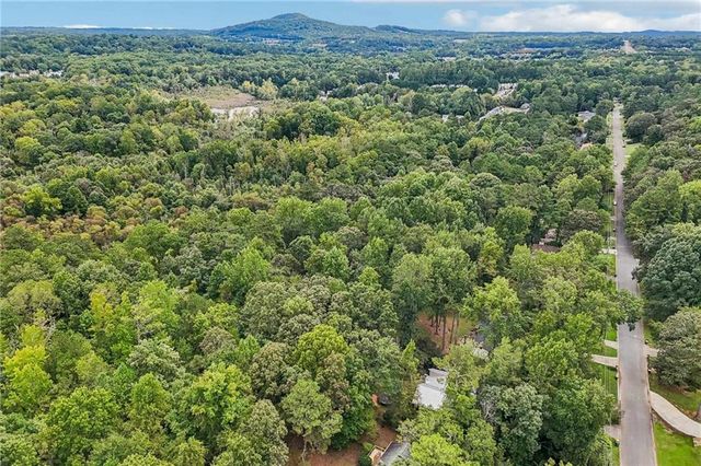 231 Sabrina Court, Woodstock, GA 30188