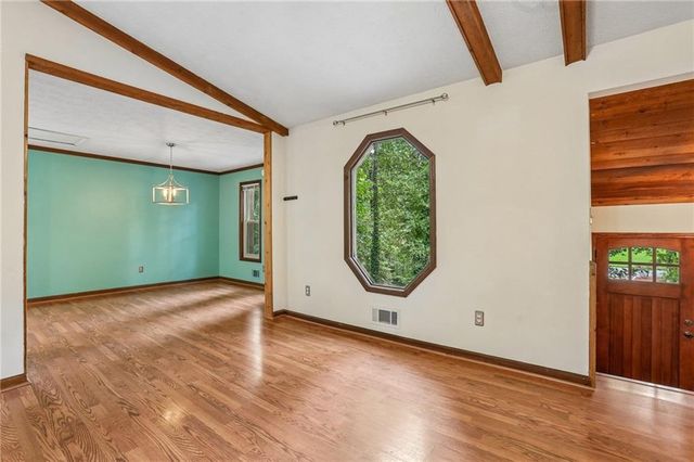 231 Sabrina Court, Woodstock, GA 30188