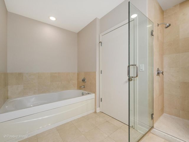 1335 S PRAIRIE Avenue 1008, Chicago, IL 60605