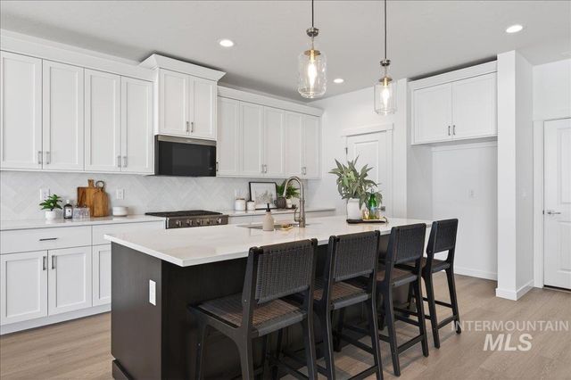 8508 W Millcreek Ct, Star, ID 83669