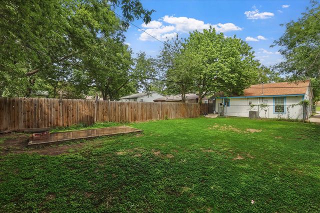 2805 Hale Avenue, Fort Worth, TX 76106