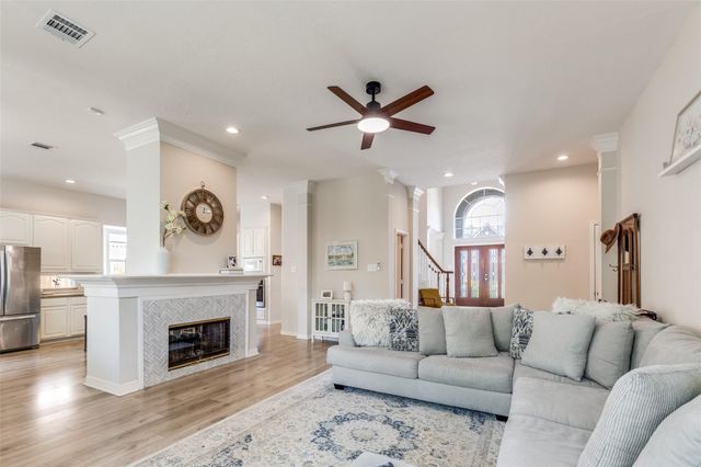 3527 Whispering Brook Drive, Kingwood, TX 77345