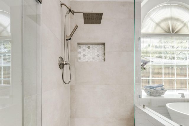 3527 Whispering Brook Drive, Kingwood, TX 77345