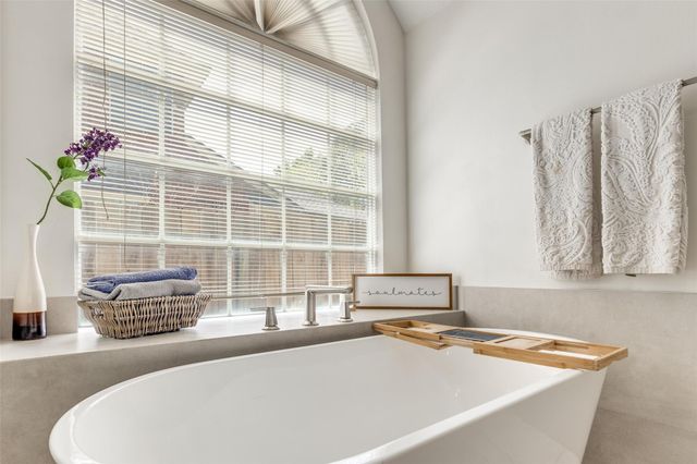 3527 Whispering Brook Drive, Kingwood, TX 77345