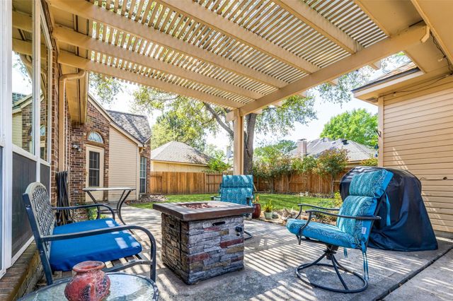 3527 Whispering Brook Drive, Kingwood, TX 77345