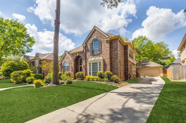 3527 Whispering Brook Drive, Kingwood, TX 77345
