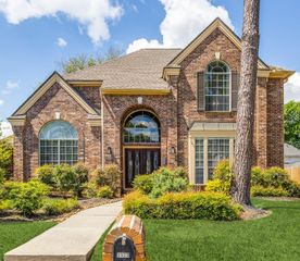 3527 Whispering Brook Drive, Kingwood, TX 77345