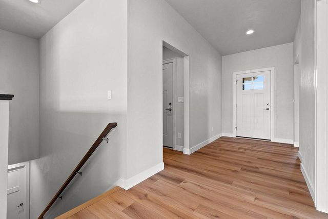 1925 Creekwood COURT, Manitowoc, WI 54220