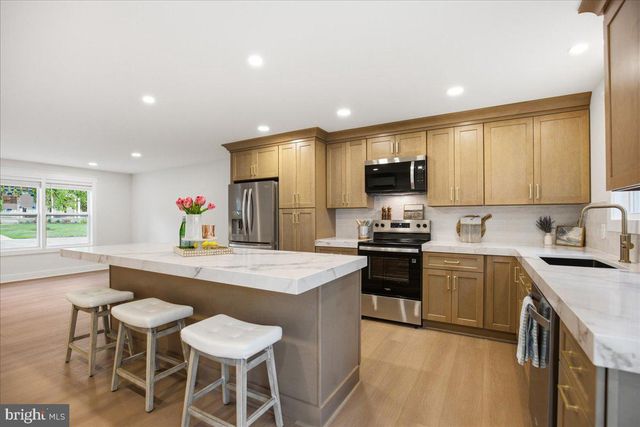 3615 2ND AVE, Edgewater, MD 21037