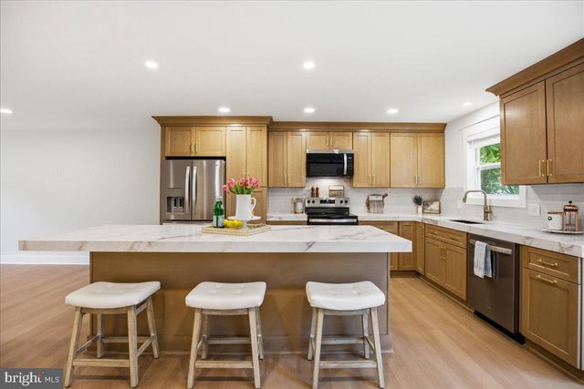 3615 2ND AVE, Edgewater, MD 21037