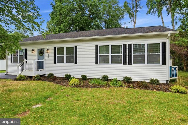 3615 2ND AVE, Edgewater, MD 21037