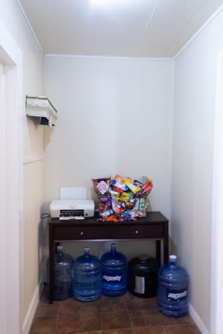 702 E Gilbert, Henrietta, TX 76365