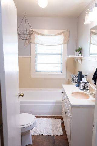 702 E Gilbert, Henrietta, TX 76365