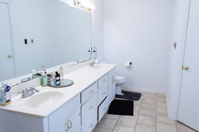 702 E Gilbert, Henrietta, TX 76365