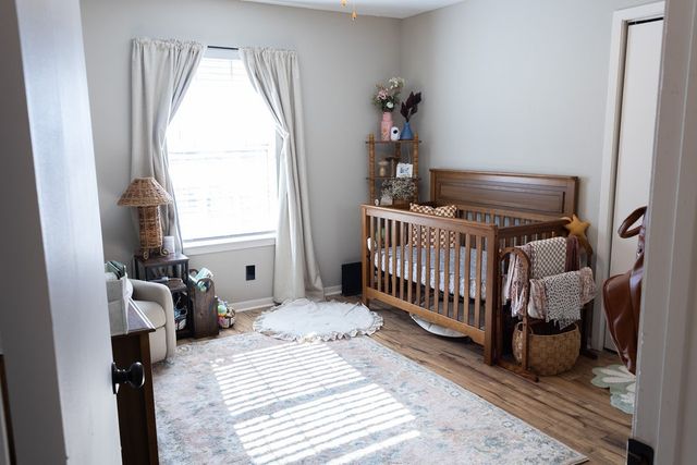 702 E Gilbert, Henrietta, TX 76365