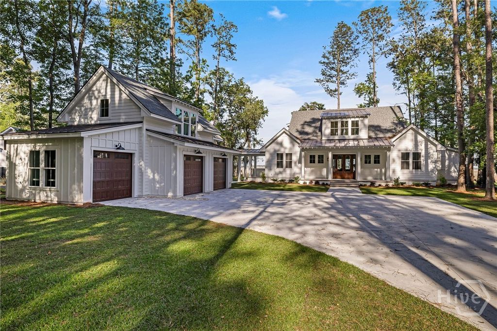 Image 1 of property listing at 114 Drifton Drive, Savannah, GA 31419