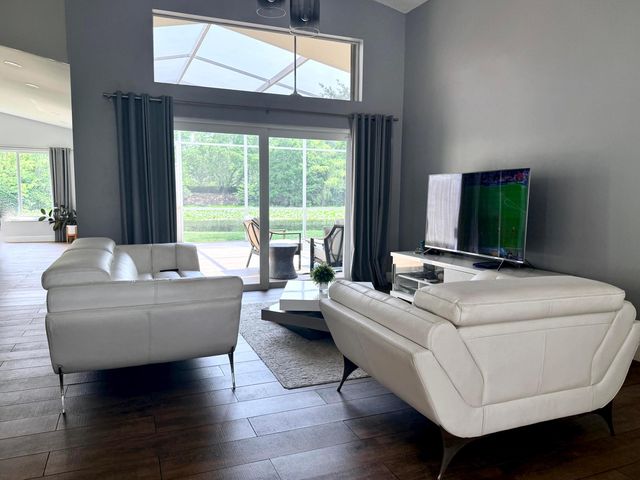 388 Carrington Drive, Weston, FL 33326