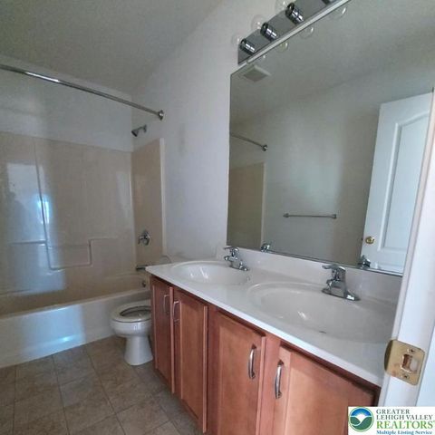 4704 Reston Drive, Easton, PA 18040