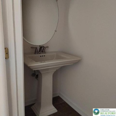 4704 Reston Drive, Easton, PA 18040