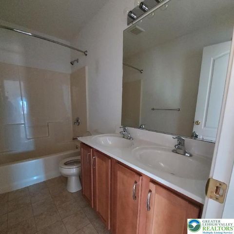 4704 Reston Drive, Easton, PA 18040