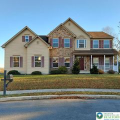 4704 Reston Drive, Easton, PA 18040