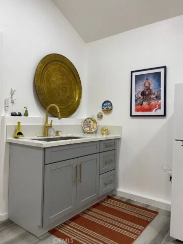 1466 N Caswell Studio, Pomona, CA 91767