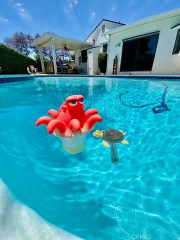 1466 N Caswell Studio, Pomona, CA 91767